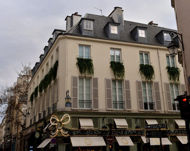 apartment-building-paris-france-54