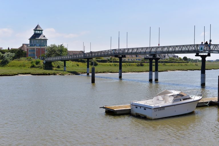bridge-dives-sur-mer-france-510