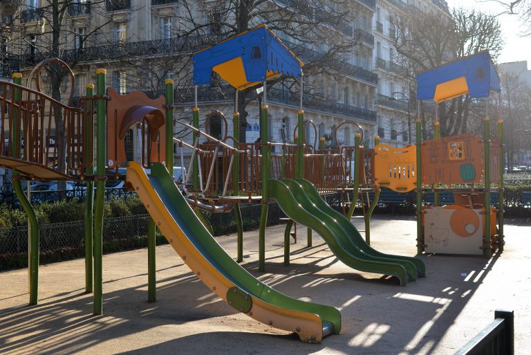 climbing-frame-paris-france-118