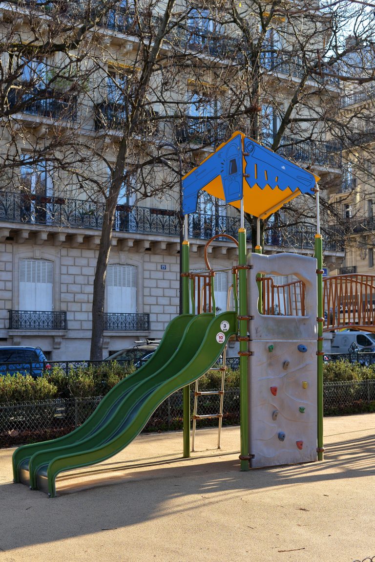 climbing-frame-paris-france-119