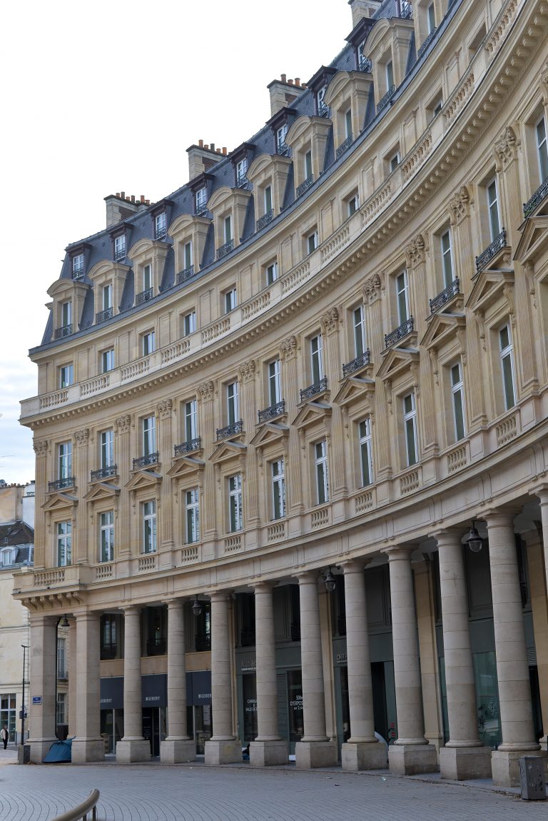 commercial-building-paris-france-136