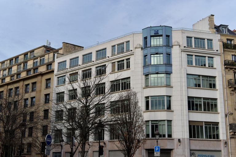 commercial-building-paris-france-142