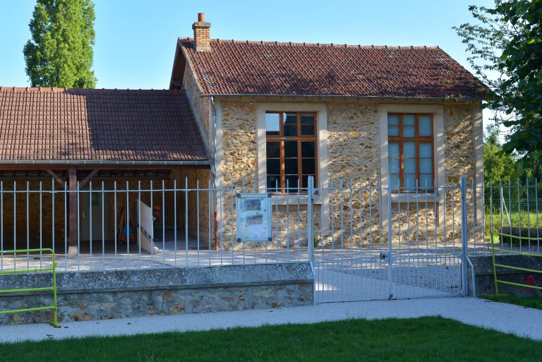 elementary-school-courquetaine-france-497