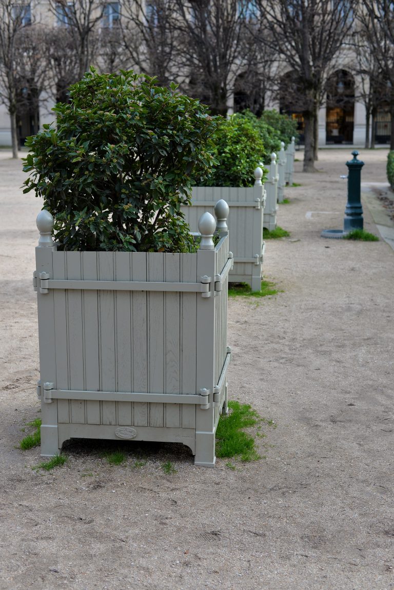 flowerpot-paris-france-345