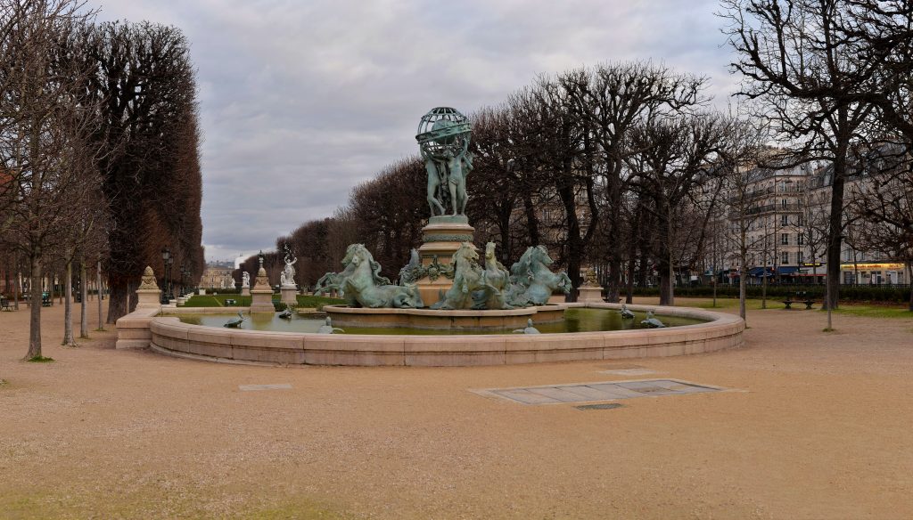 fountain-fontaine-des-quatre-parties-du-monde-paris-france-252
