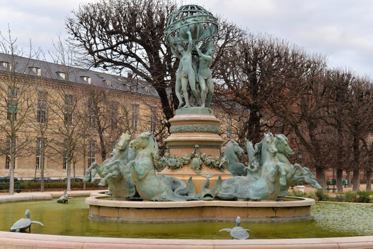fountain-fontaine-des-quatre-parties-du-monde-paris-france-253