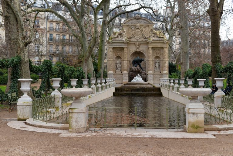fountain-fontaine-medicis-paris-france-265