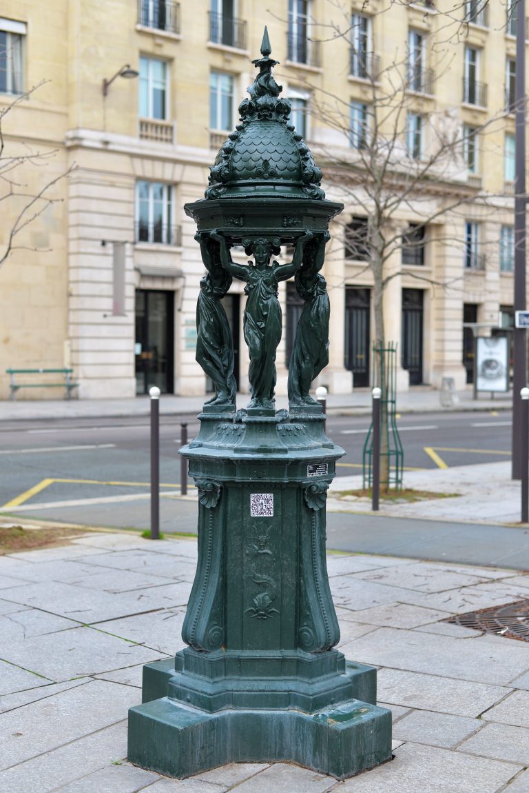 fountain-wallace-paris-france-268