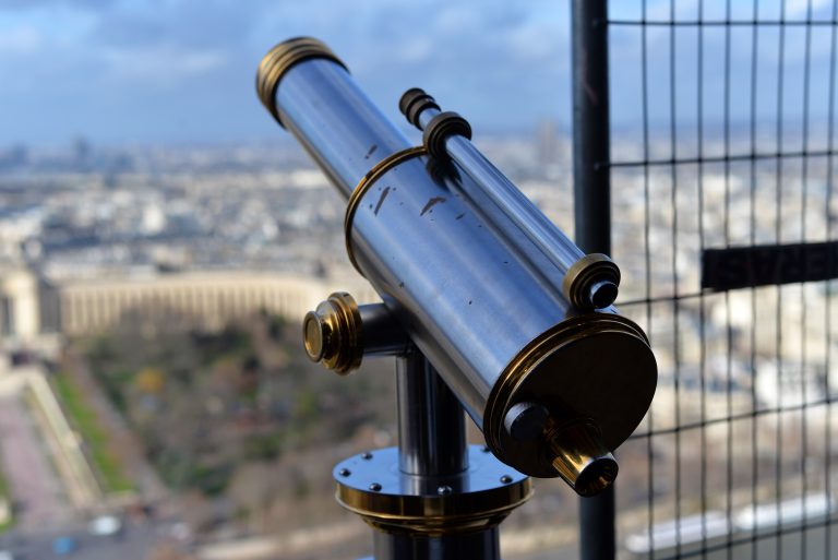 monocular-telescope-paris-france-304