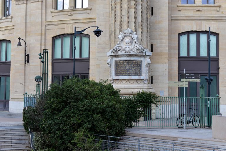 museum-bourse-de-commerce-paris-france-311