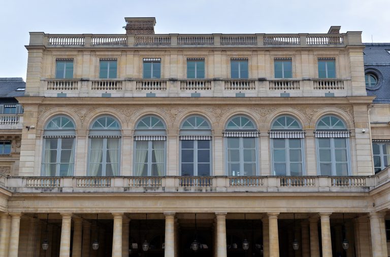 palace-domaine-national-du-palais-royal-paris-france-324