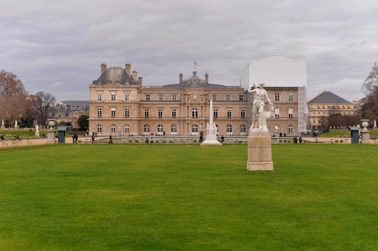 palace-palais-du-luxembourg-paris-france-298