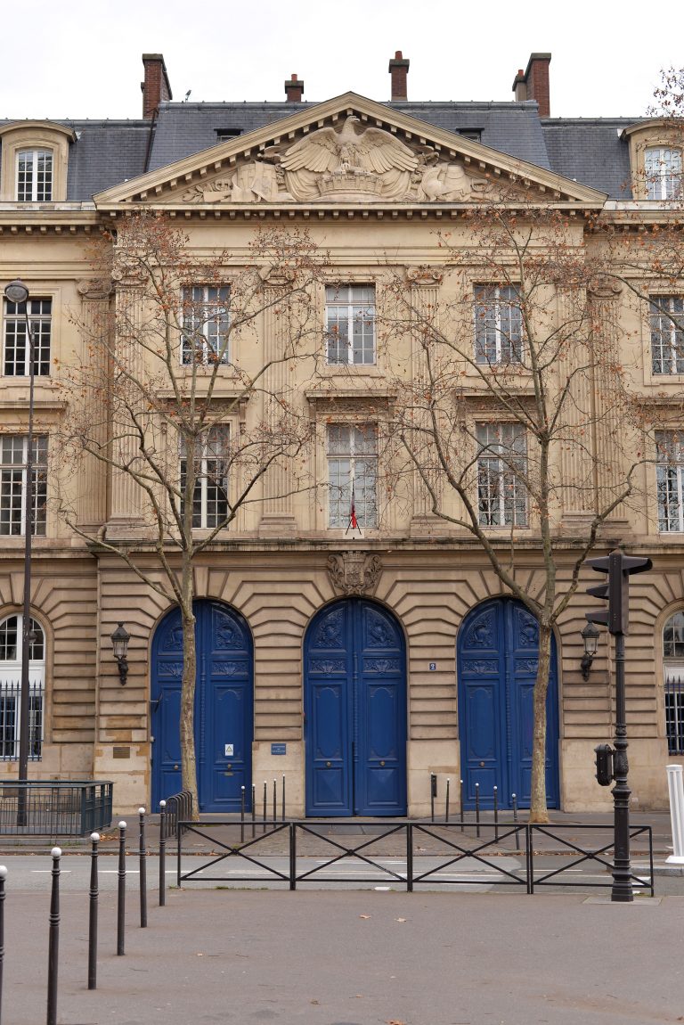 recruitment-office-paris-france-356