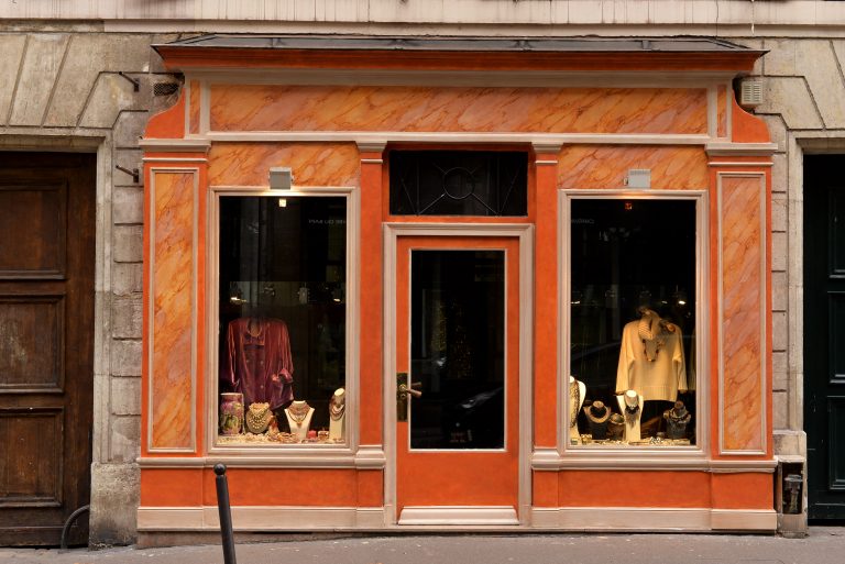 shop-front-paris-france-373