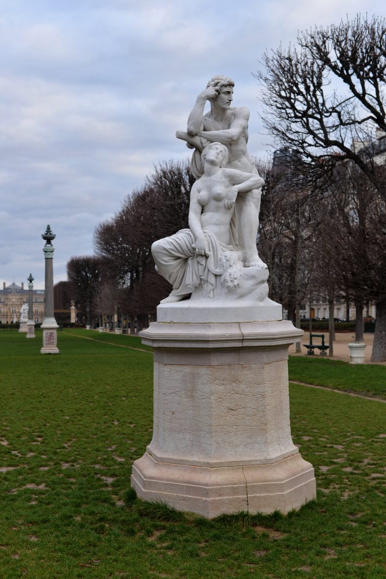 statue-le-crepuscule-paris-france-396