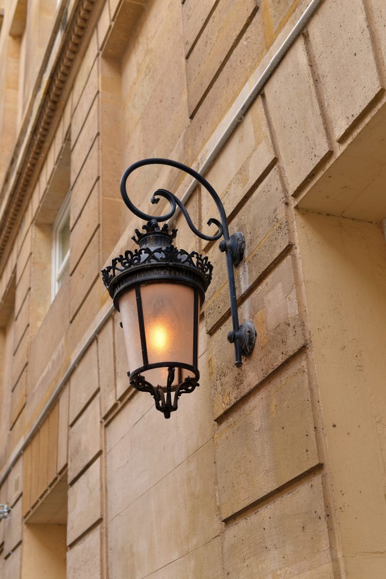 street-lamp-paris-france-411