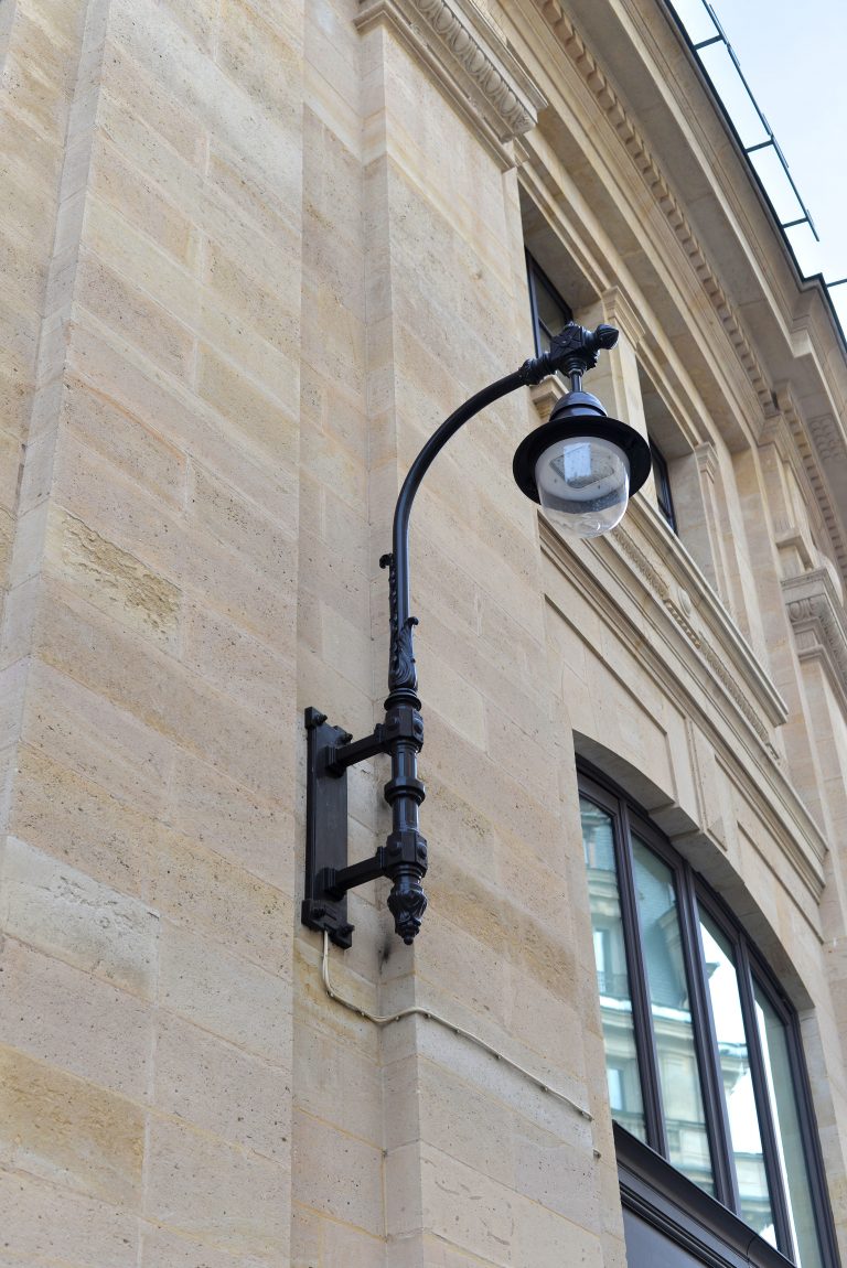 street-lamp-paris-france-416