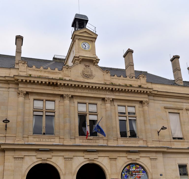 town-hall-paris-france-442
