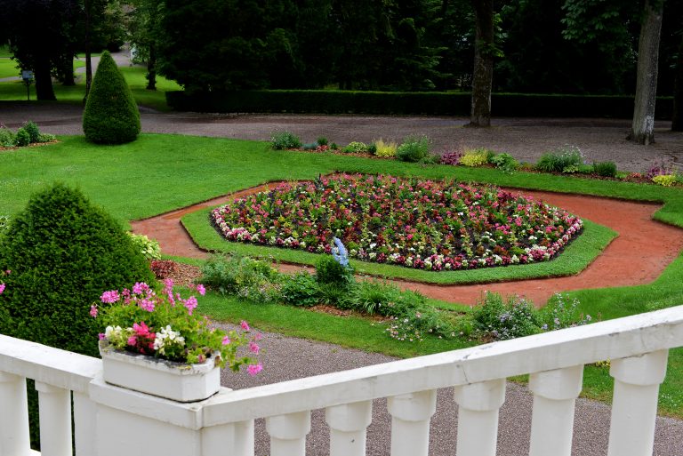flower-beds-vittel-france-601