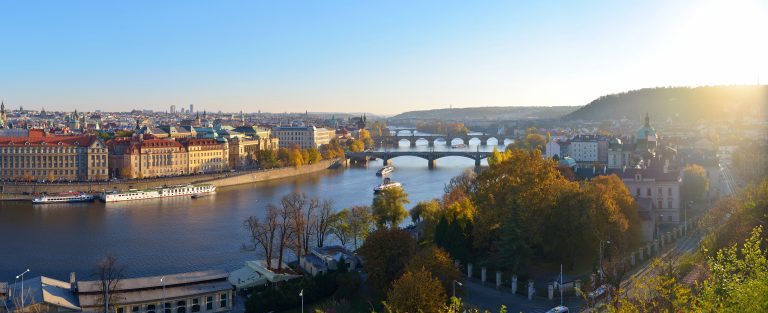 panorama-river-prague-czech-republic-703