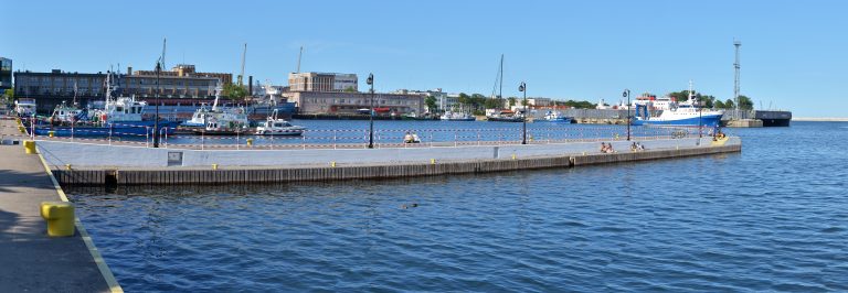 port-gdynia-poland-654