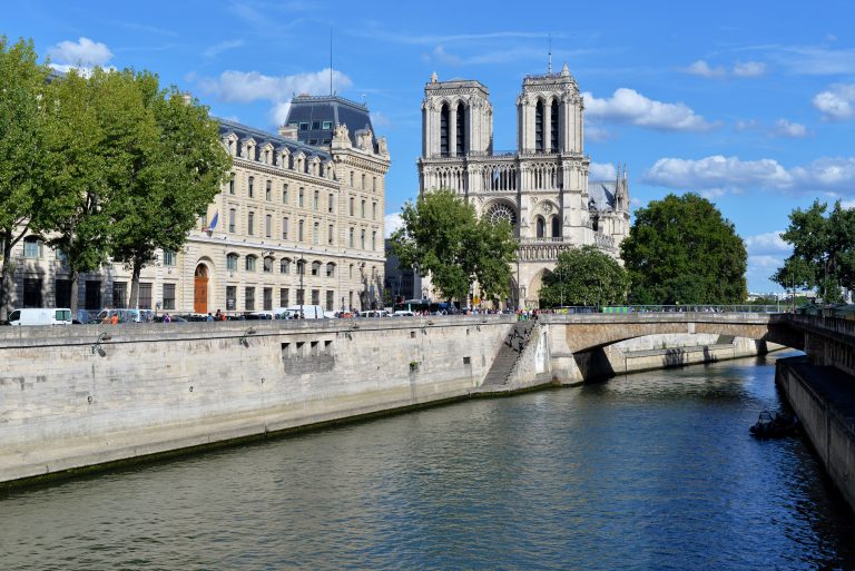 river-paris-france-583