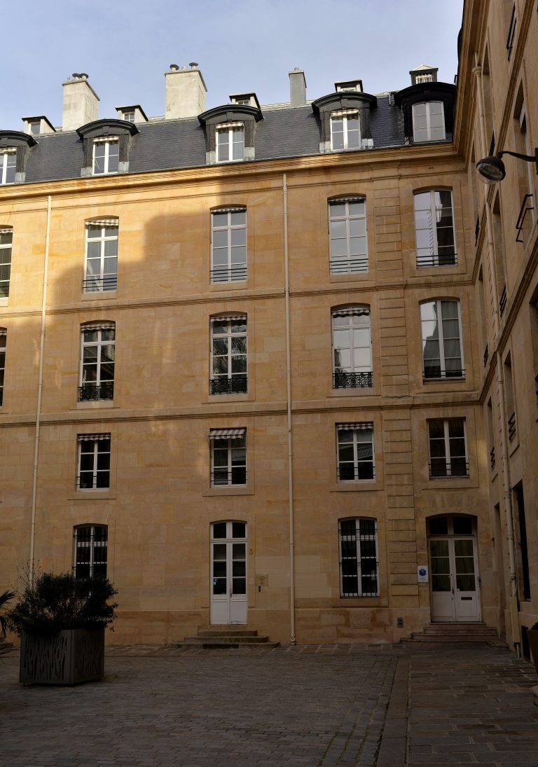 apartment-building-paris-france-66