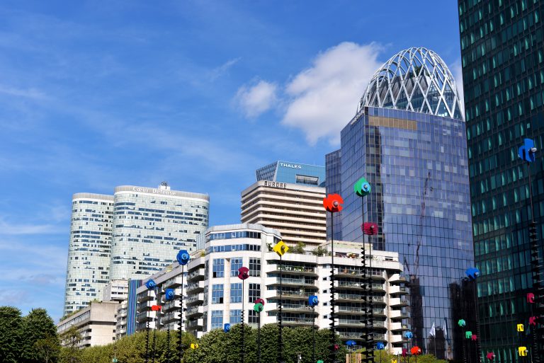 commercial-la-defense-courbevoie-france-541