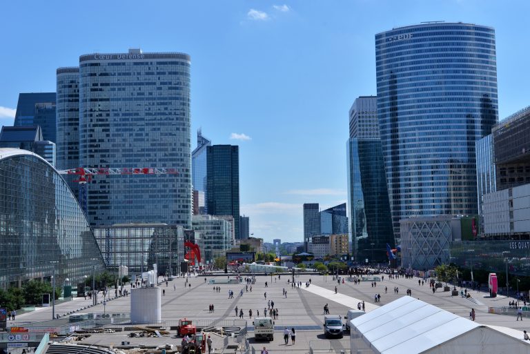 commercial-la-defense-courbevoie-puteaux-france-546