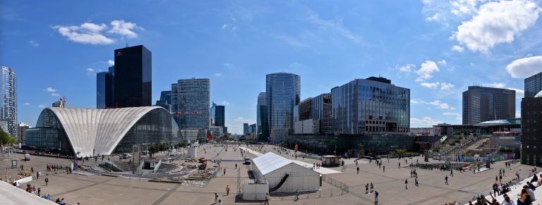commercial-la-defense-courbevoie-puteaux-france-547